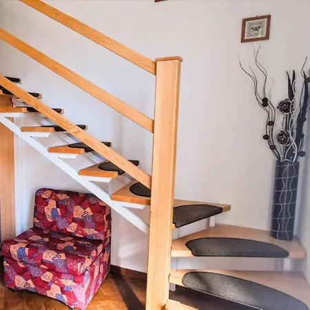 Apartment Jure - Ground Floor Studio-apartments Makarska