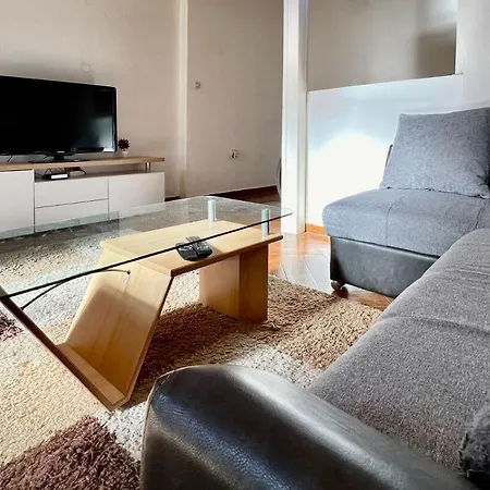 Jure - Ground Floor Studio-apartments