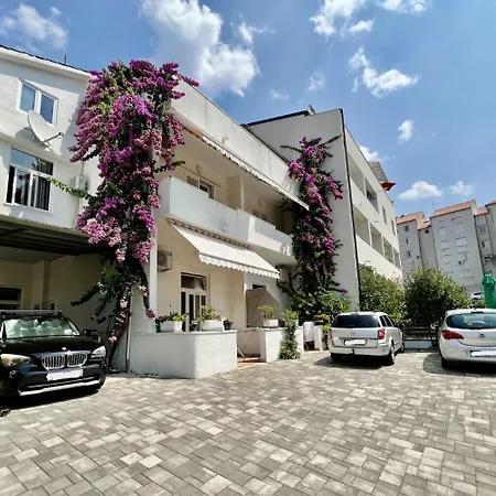 Jure - Ground Floor Studio-apartments Apartment *